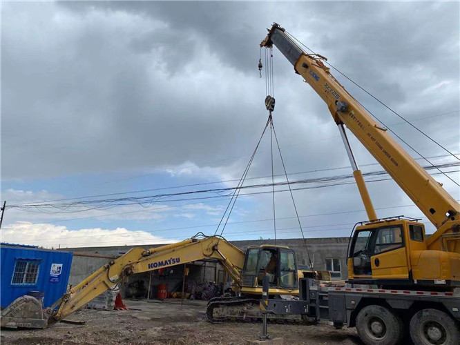 濮阳市25吨吊车的工作半径是多少？