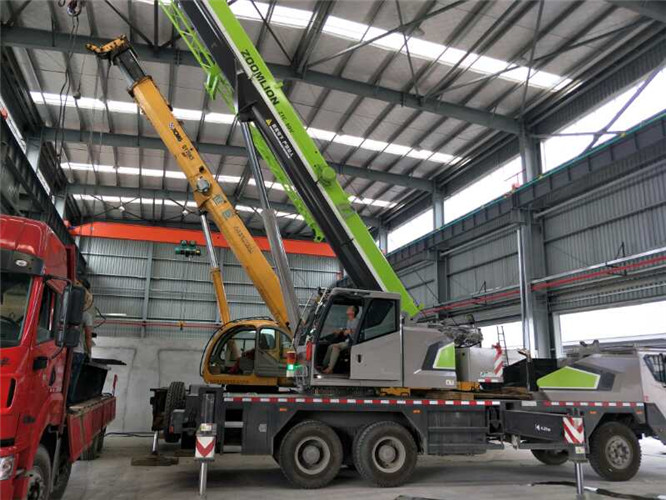 濮阳市高空车出租需要注意哪些安全事项？